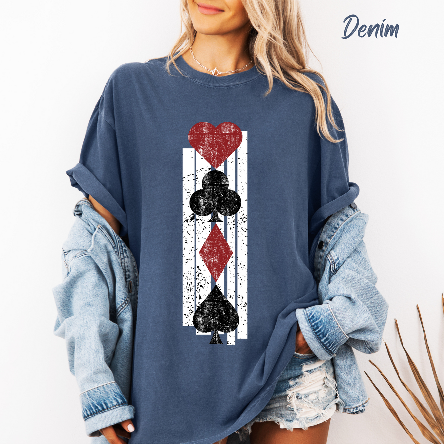Queen Of Hearts Retro Shirt Vegas Gambling 80's Shirt Vacation Tee Unisex Garment-Dyed T-shirt Comfort Colors Shirt For Vegas Trip