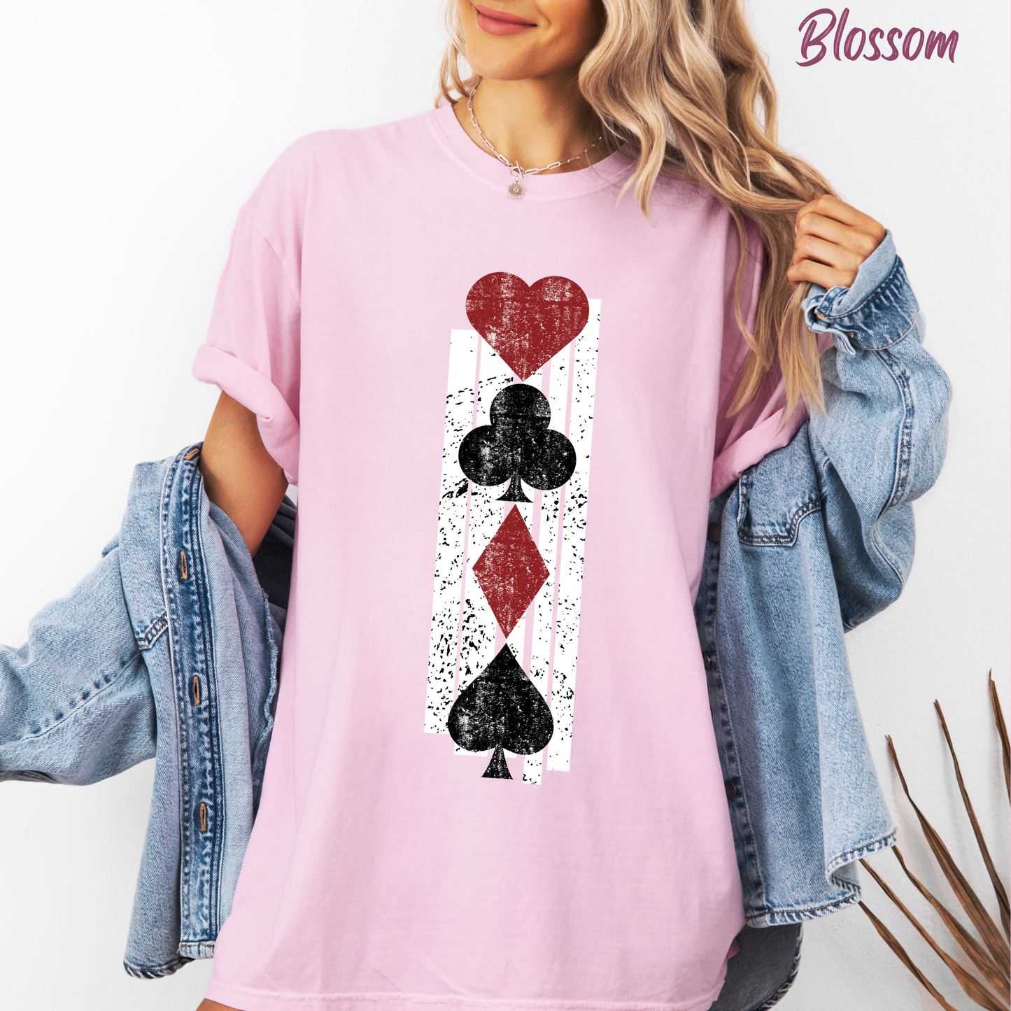 Queen Of Hearts Retro Shirt Vegas Gambling 80's Shirt Vacation Tee Unisex Garment-Dyed T-shirt Comfort Colors Shirt For Vegas Trip