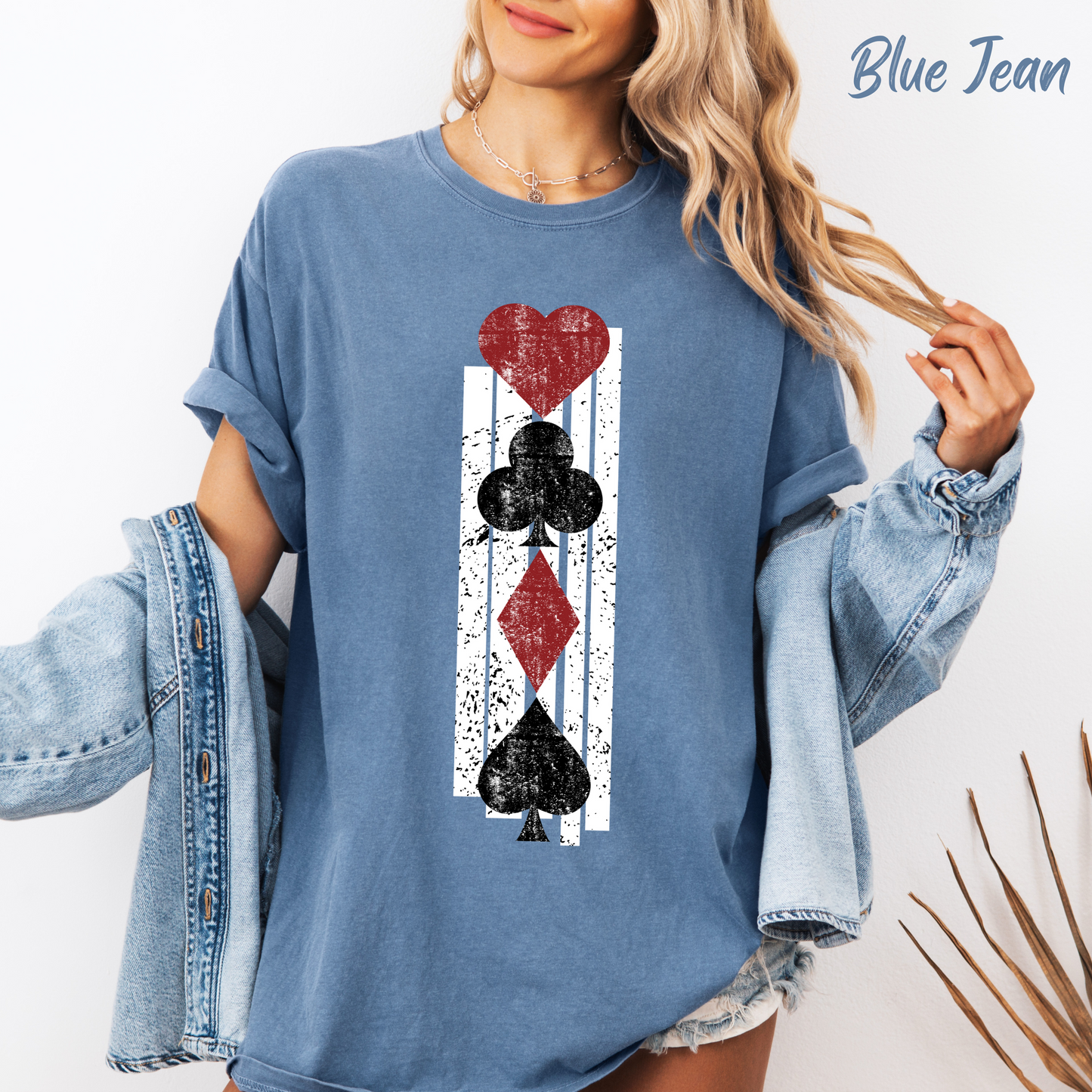 Queen Of Hearts Retro Shirt Vegas Gambling 80's Shirt Vacation Tee Unisex Garment-Dyed T-shirt Comfort Colors Shirt For Vegas Trip